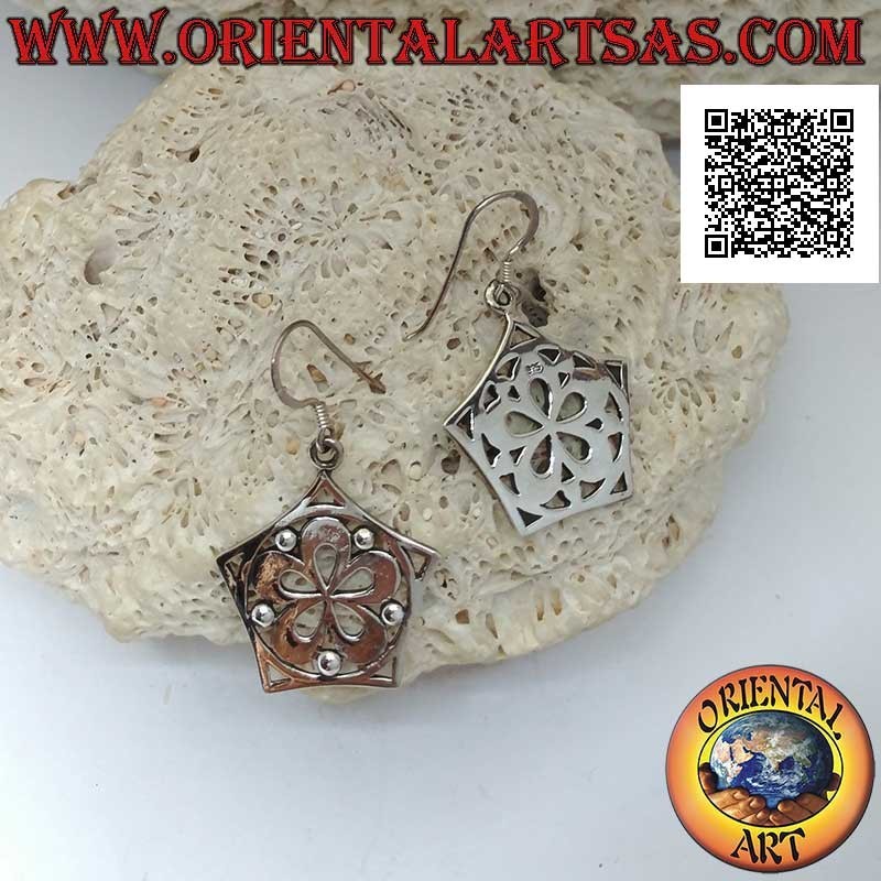 Pendientes colgantes de plata con flor lisa de cinco pétalos en círculo y pentágono