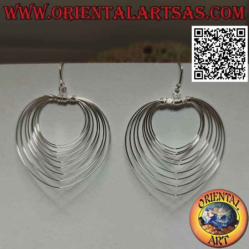 Silver earrings with parallel heart-shaped pendants