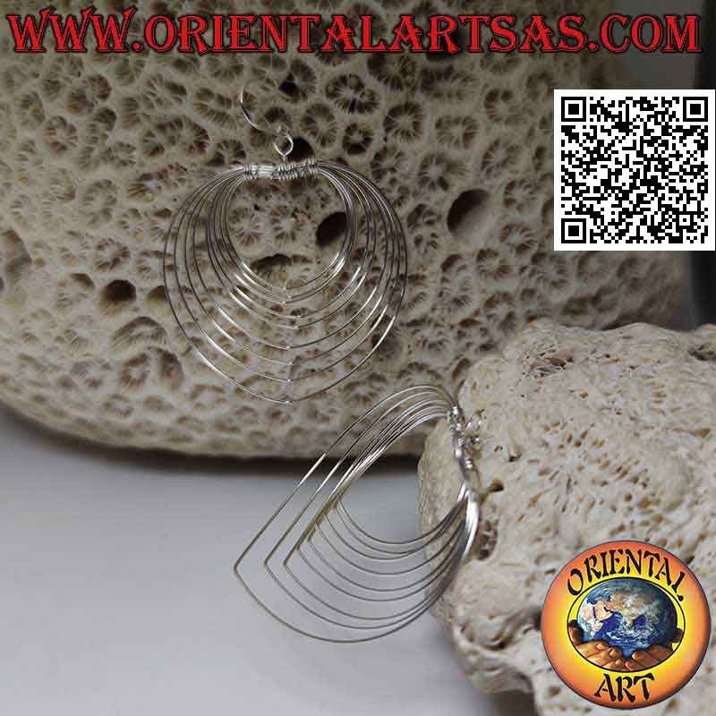 Boucles d'oreilles en argent avec pendentifs parallèles en forme de cœur