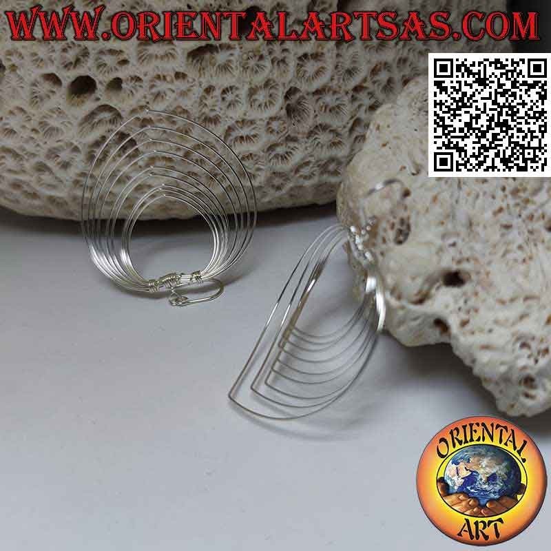 Silver earrings with parallel heart-shaped pendants