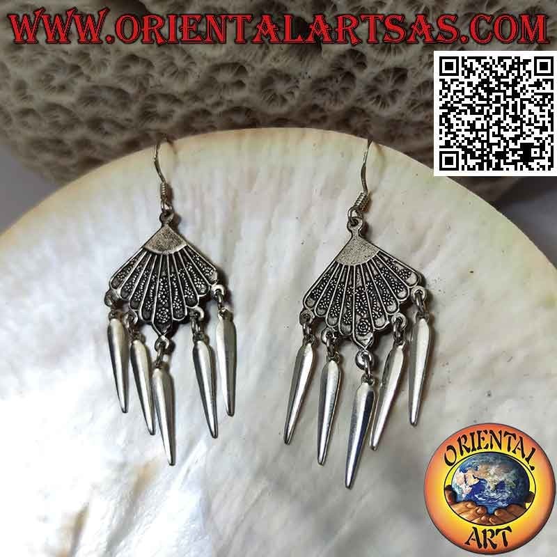 Pendientes de palanca de plata con abanico étnico decorado y colgantes