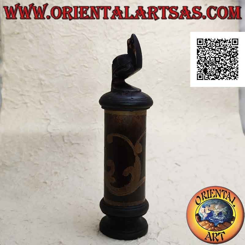 Cylindrical jewelry box with floral engravings in bamboo and turtle standing in mahogany wood