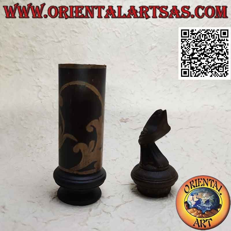 Cylindrical jewelry box with floral engravings in bamboo and bird in mahogany wood