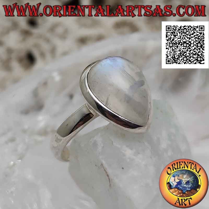 Anello in argento con pietra di luna arcobaleno a goccia cabochon su montatura semplice e liscia