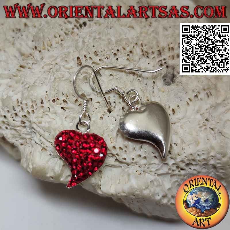 Boucles d'oreilles en argent, cœur à pointe allongée parsemée de micro-strass rouges