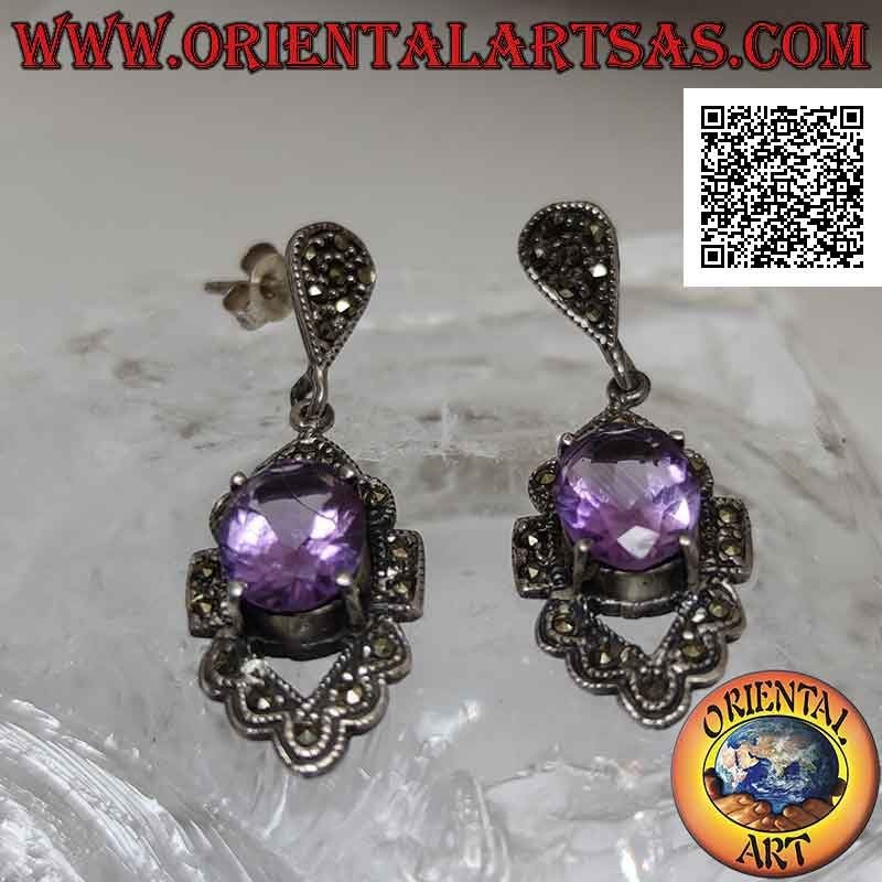 Orecchini in argento con ametista ovale naturale su montatura romboidale traforata tempestata di marcassite