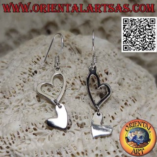 Boucles d'oreilles en argent avec deux coeurs suspendus complémentaires