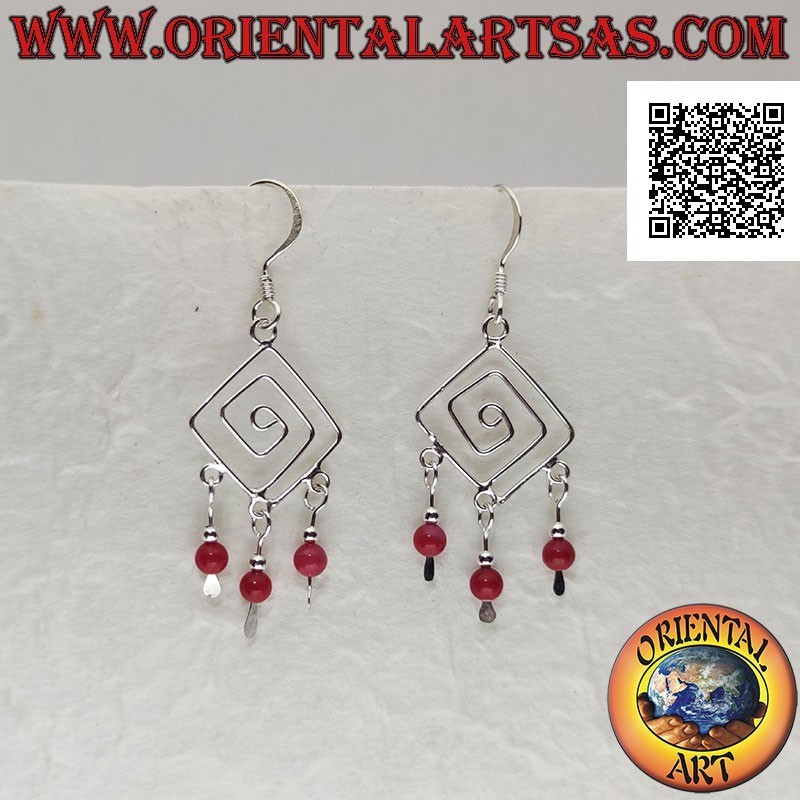 Pendientes de plata espiral romboidal con colgantes de coral y cuentas de plata