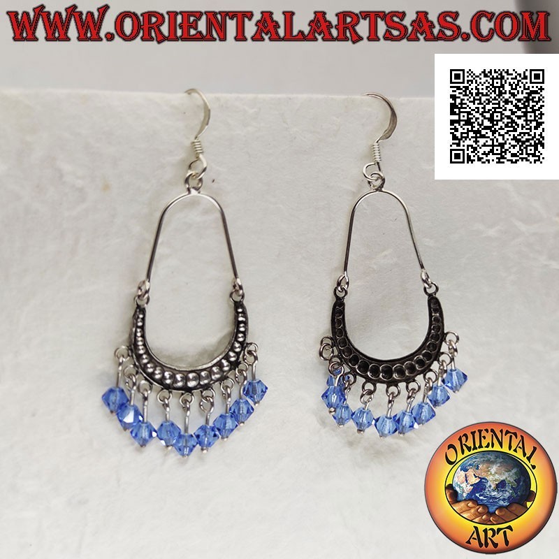 Boucles d'oreilles en argent avec nœud clouté avec des boules pendantes de cristaux bleus