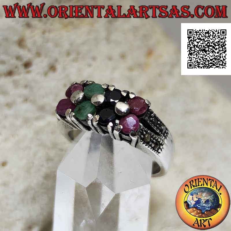 Anillo de plata con dos filas de rubíes, esmeraldas, zafiros y marcasita
