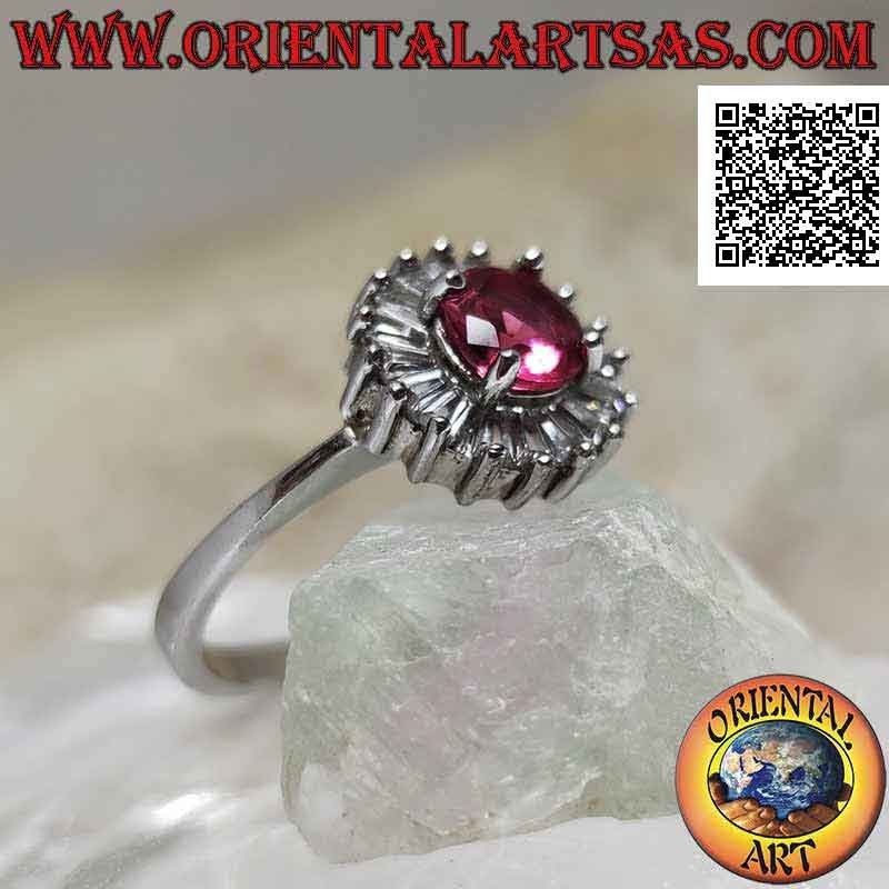 Anillo de plata con rubí sintético redondo rodeado de circonitas blancas talla baguette