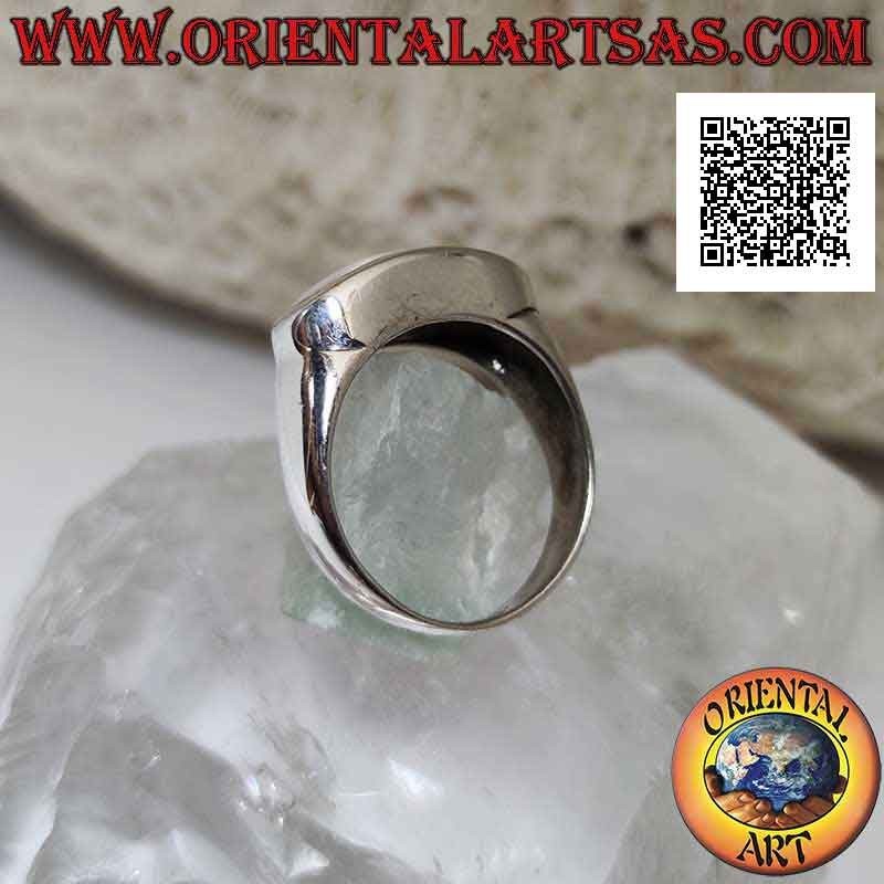 Anello in argento liscio con madreperla ovale orizzontale rialzata