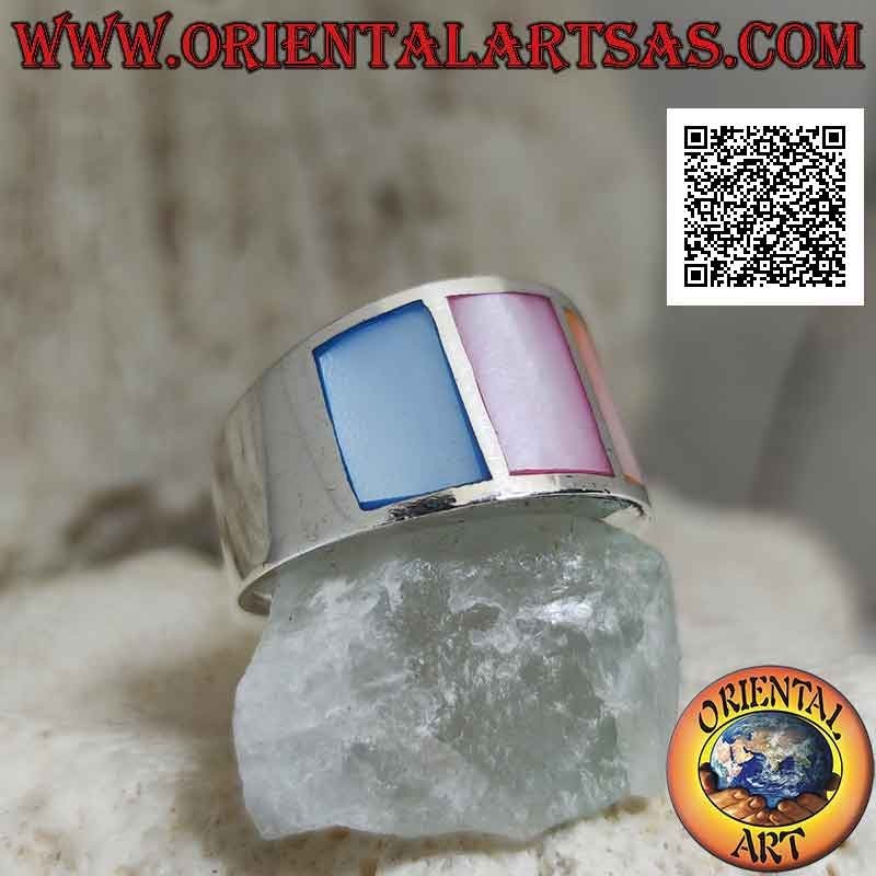 Anillo de plata con banda lisa con tres nácar multicolor engastados en el alambre (2)