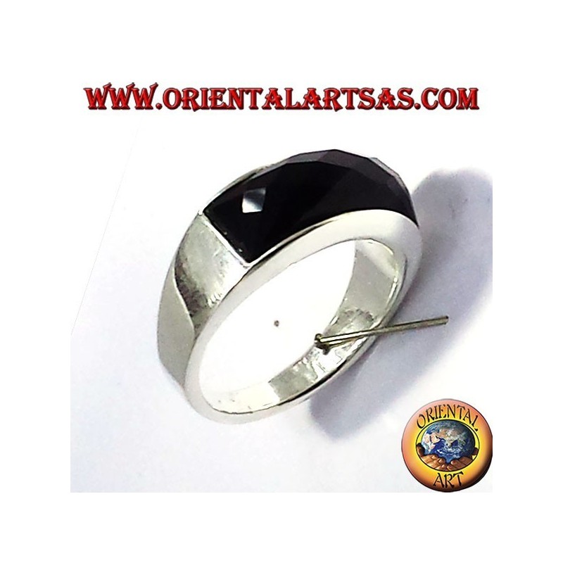 anello in argento con onice sfaccettata curva