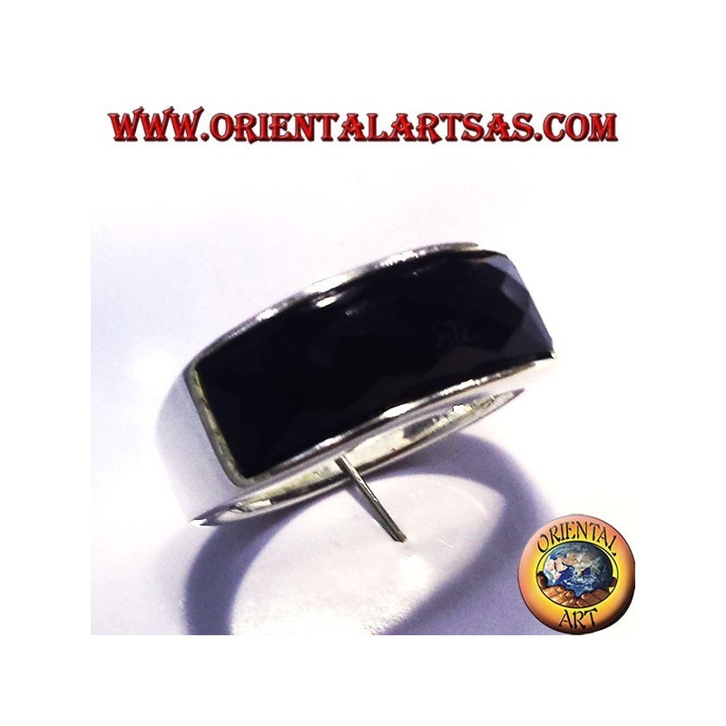 anello in argento con onice curva rettangolare sfaccettata