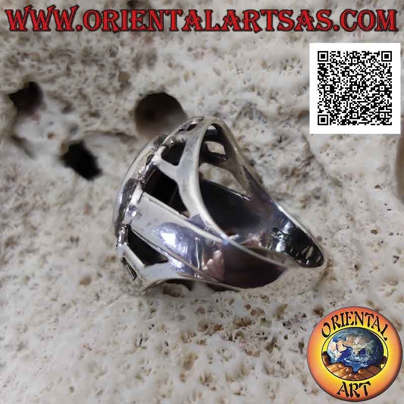 Bague en argent avec agate verte ovale entourée d'inserts ovales avec marcassite et ouverture latérale