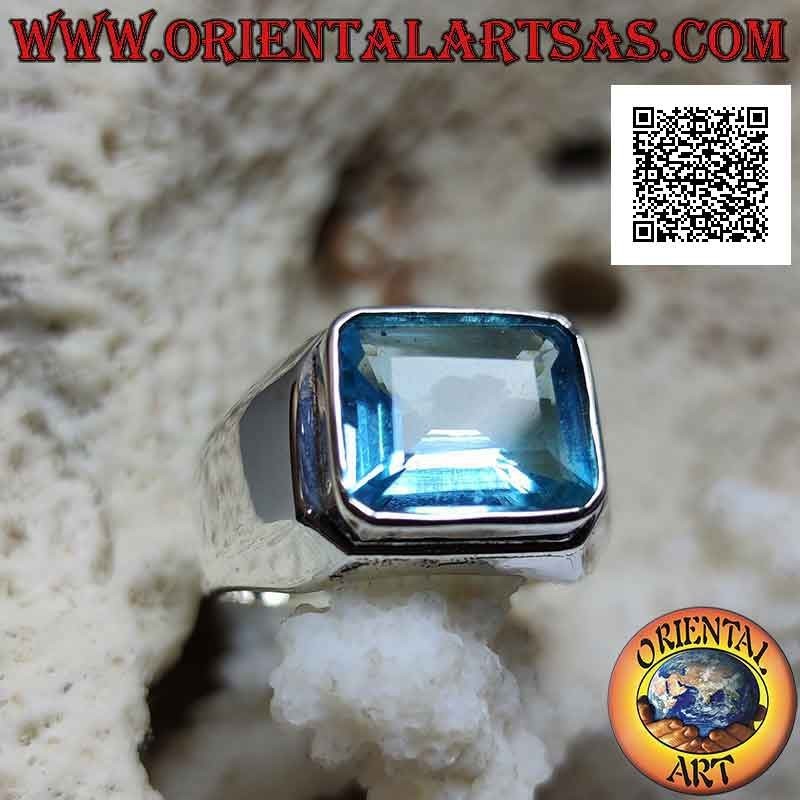 Anillo de plata lisa con topacio rectangular en relieve de talla baguette