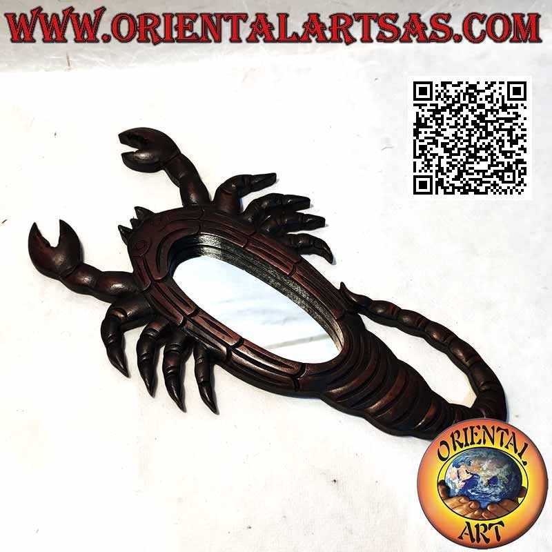 Specchio da parete, lo scorpione rifinito a mano in MDF color mogano