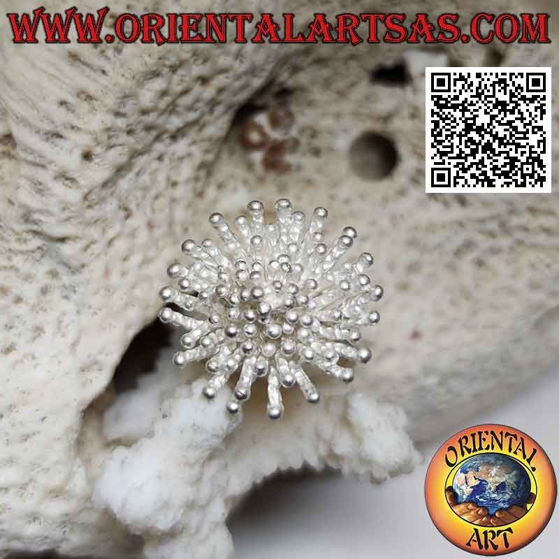 Bague en argent en forme d'anémone de mer avec finition satinée