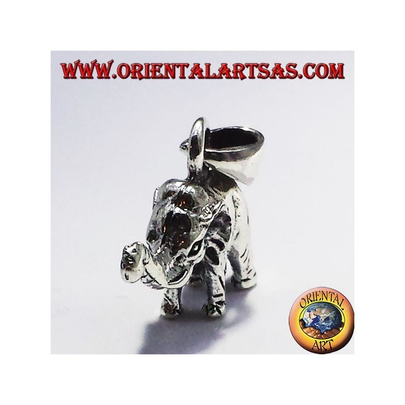Pendentif éléphant (en trois dimensions)