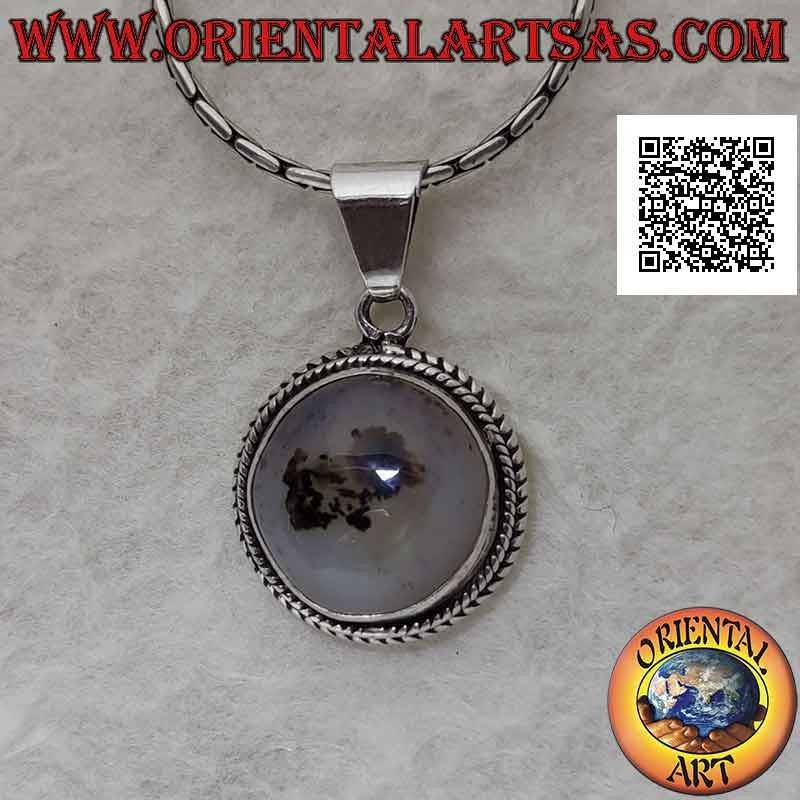 Ciondolo in argento con agata muschiata tonda cabochon contornata da doppio intreccio