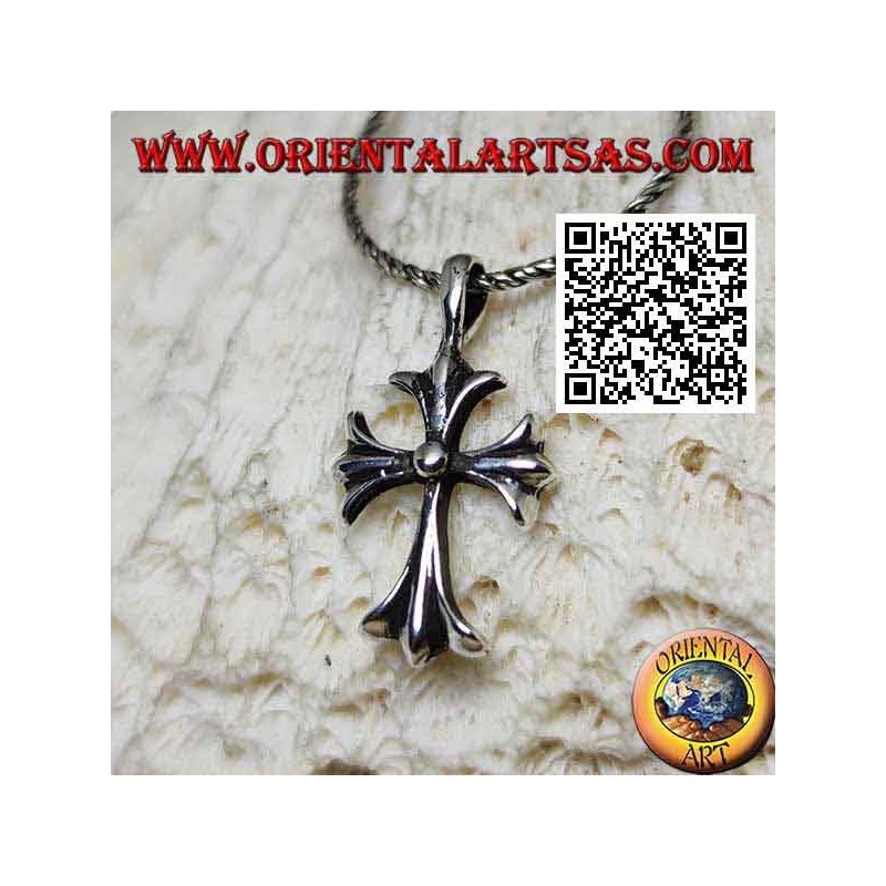 Pendentif en argent, croix latine à trois points terminaux