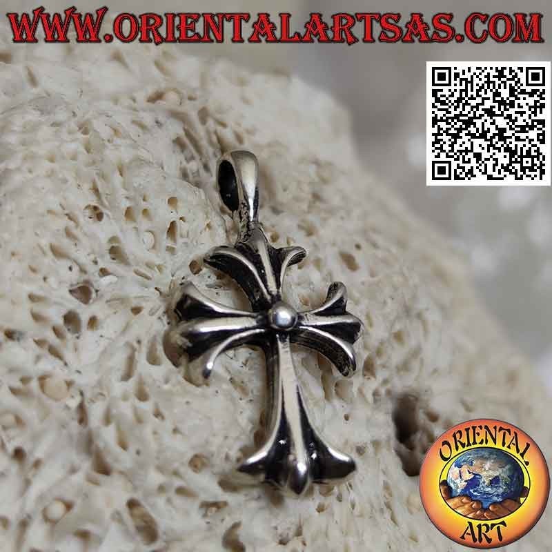 Silver pendant, Latin cross with three terminal points
