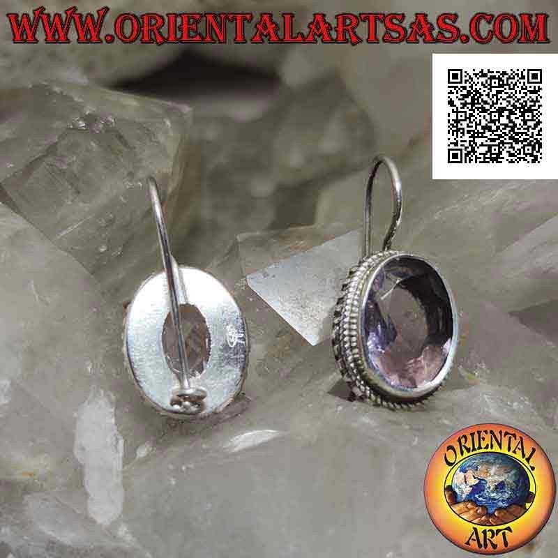 Silberohrringe mit natürlichem ovalem facettiertem klarem Amethyst, umgeben von Webart