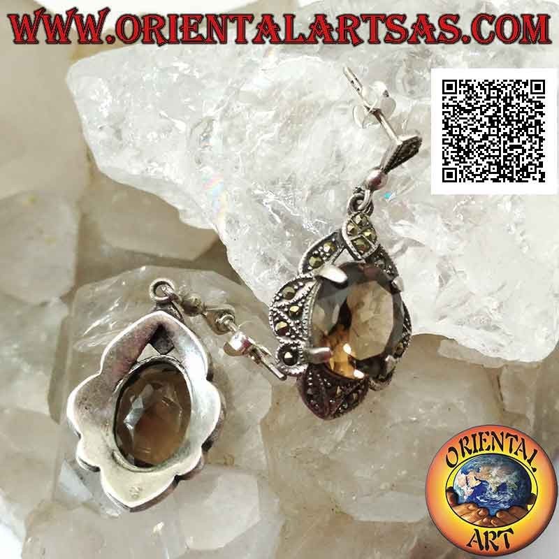 Orecchini in argento con topazio fumé ovale sfaccettato incastonato su montatura tempestata di marcassite