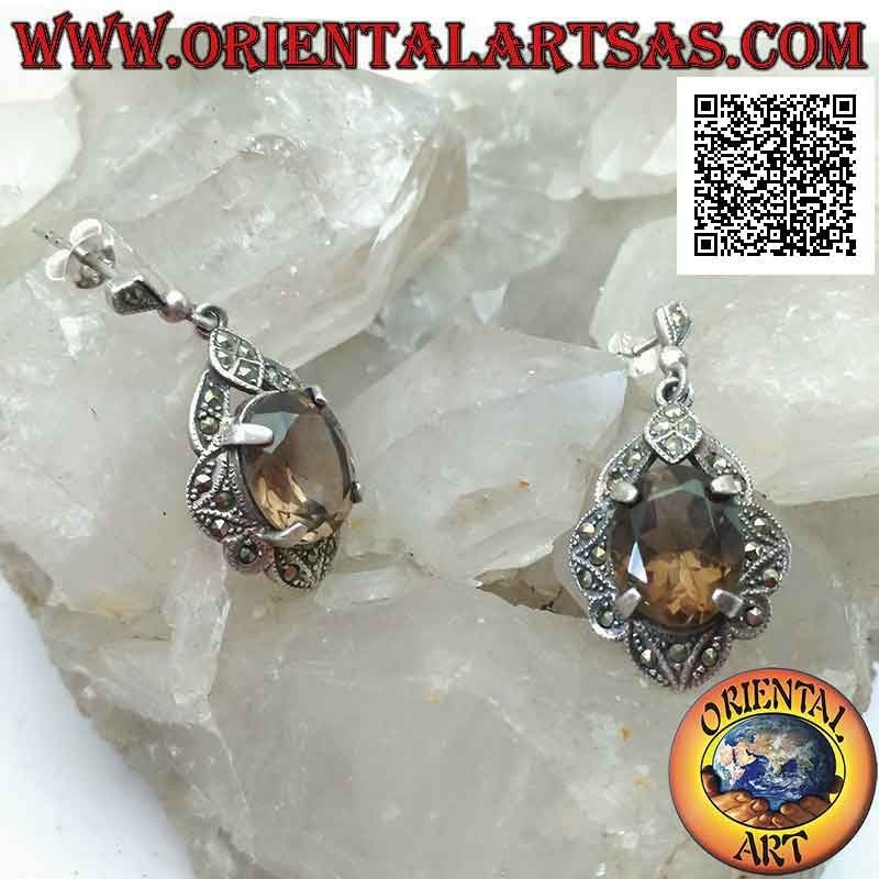 Orecchini in argento con topazio fumé ovale sfaccettato incastonato su montatura tempestata di marcassite