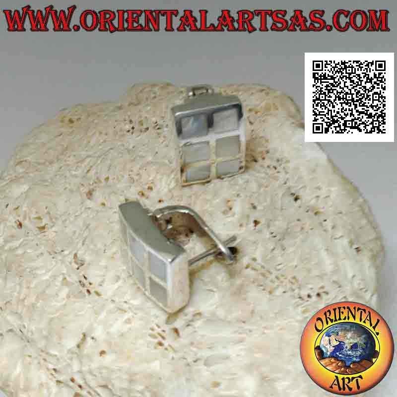 Pendientes de plata con cierre de palanca, rectangulares con 6 cuadrados de nácar a ras