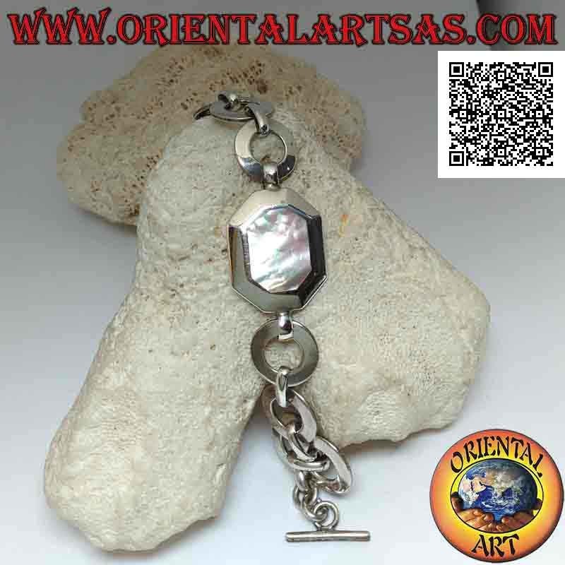 Silver chain bracelet with flat round rings with octagonal mother-of-pearl with smooth edge