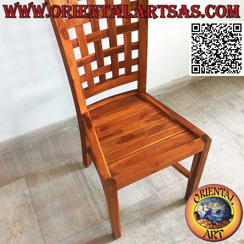 Sedia a schienale alto con listarelle intrecciate a quadri in legno di teak