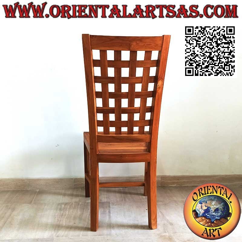 Sedia a schienale alto con listarelle intrecciate a quadri in legno di teak