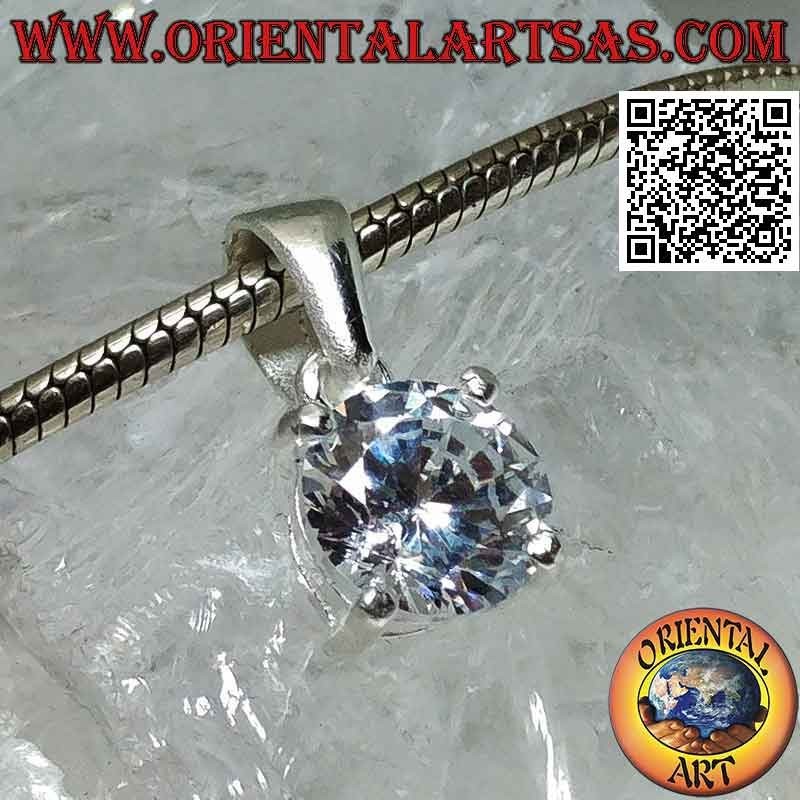 Colgante de plata con punto de luz de circonita redonda engastada