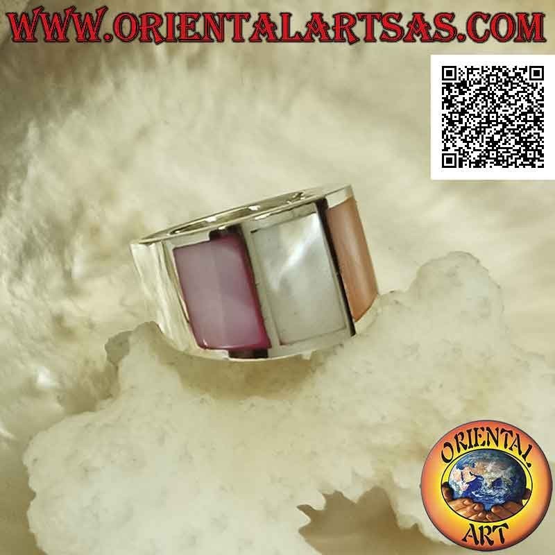 Anillo de plata con banda lisa con tres nácar multicolor engastados al ras (3)