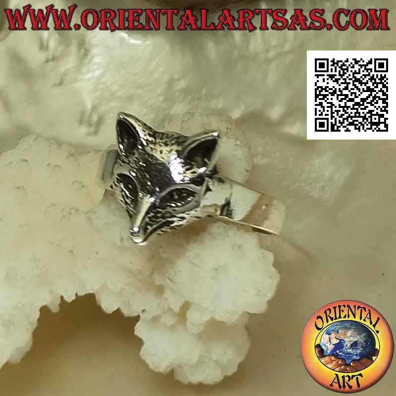 Anillo de plata con pequeña cabeza de zorro
