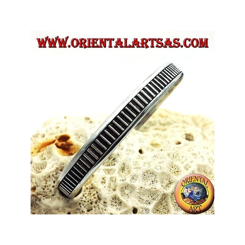 bracciale rigido  fatto a mano in argento