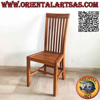 Silla de respaldo alto con bandas verticales paralelas a rayas en madera de teca