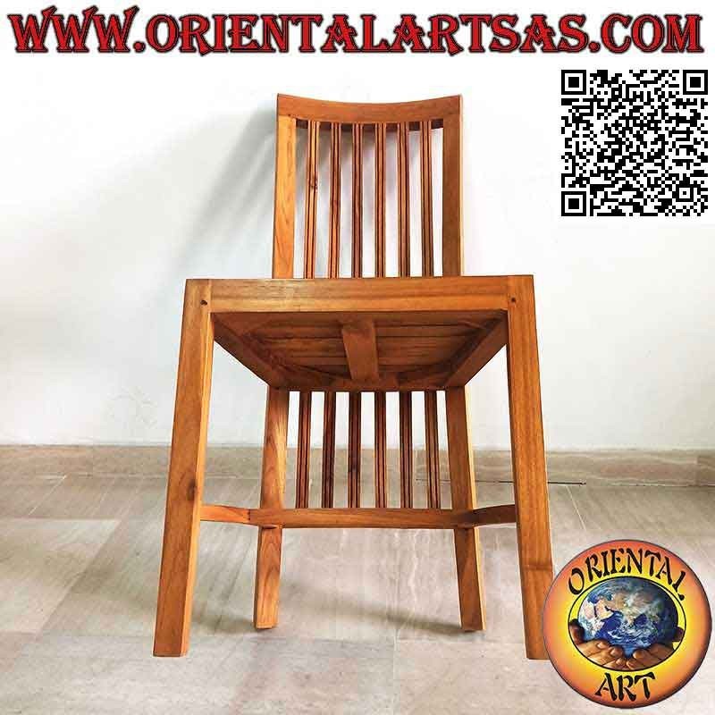 Chaise à dossier haut avec bandes verticales parallèles à rayures en bois de teck