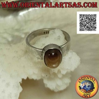 Bague en argent avec oeil de tigre ovale cabochon sur monture lisse