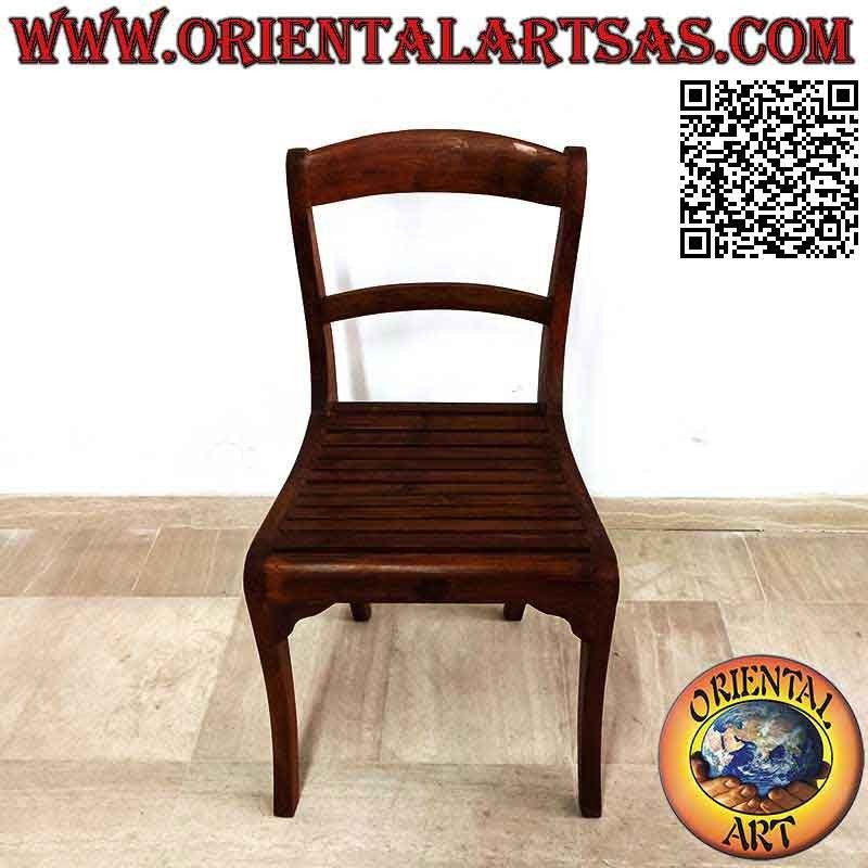 Sedia curva con schienale anatomico e fondo a doghe, in legno di teak