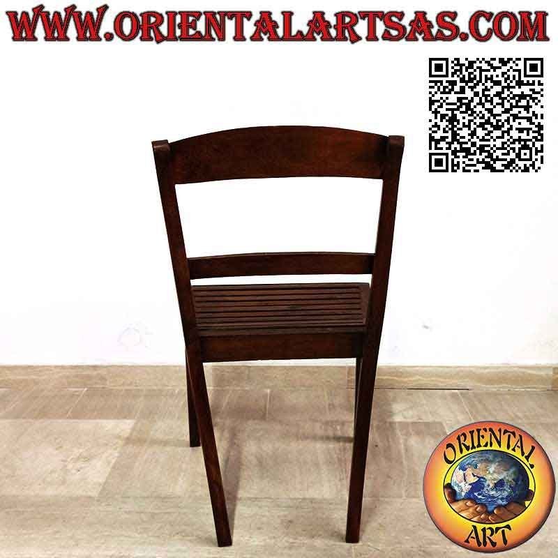 Silla curva con respaldo anatómico y base de listones, en madera de teca