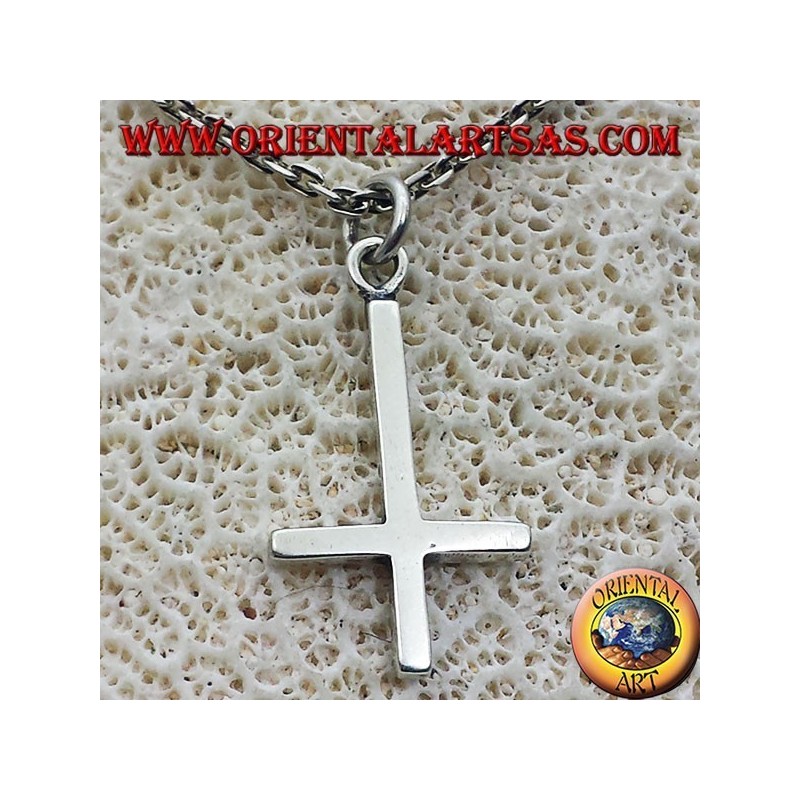 colgante de la cruz de San Pedro, o la cruz de plata anticristiana