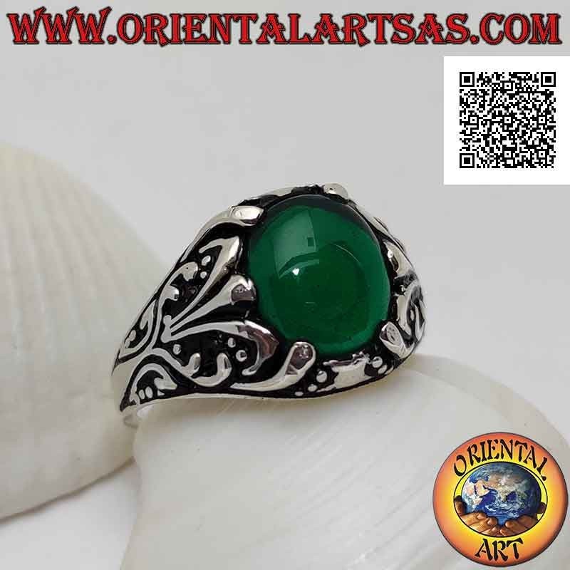 Silver ring with oval cabochon green agate set with floral decoration with lily on the sides