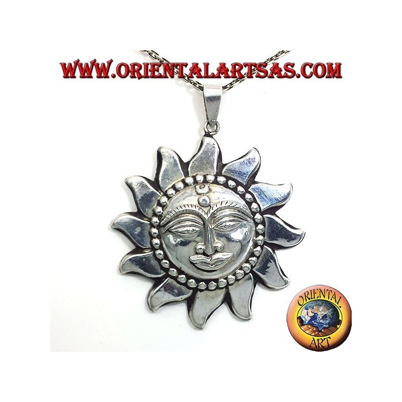 soleil pendant plus d'argent Nepali