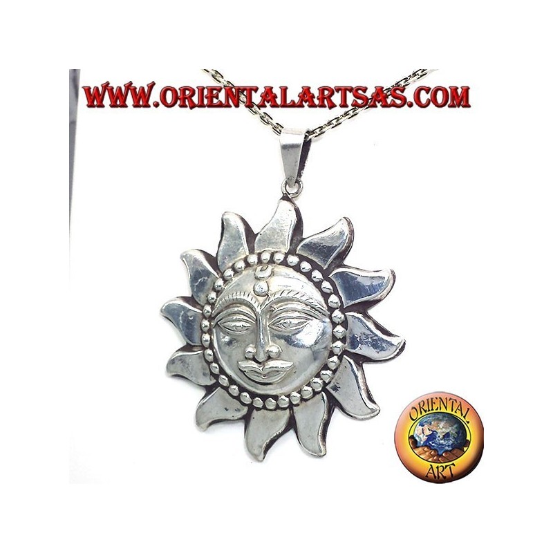 soleil pendant plus d'argent Nepali