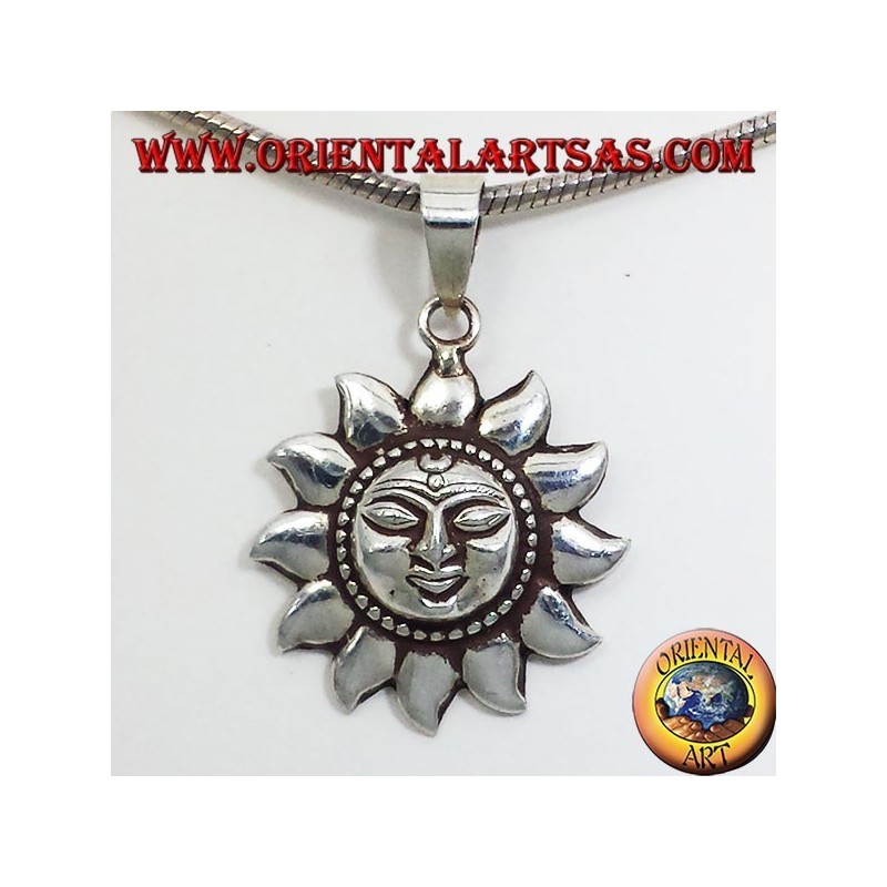 Colgante de plata de Nepal Sun (pequeña)