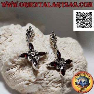 Boucles d'oreilles lobe en argent avec pendentif croix de 4 grenats navettes et marcassite au centre