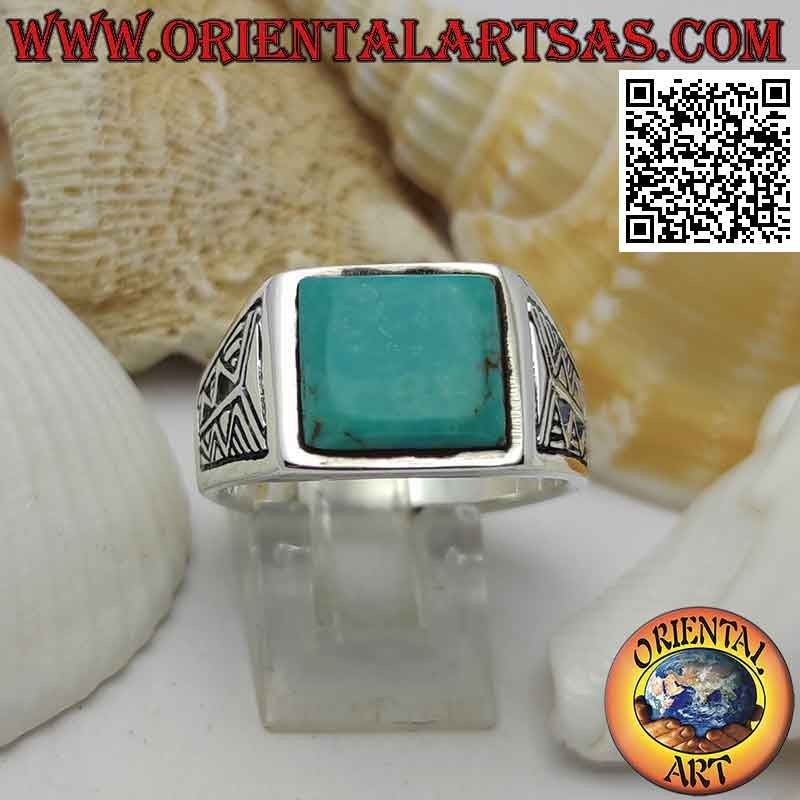 Bague en argent avec gravure carrée turquoise et aztèque sur les côtés